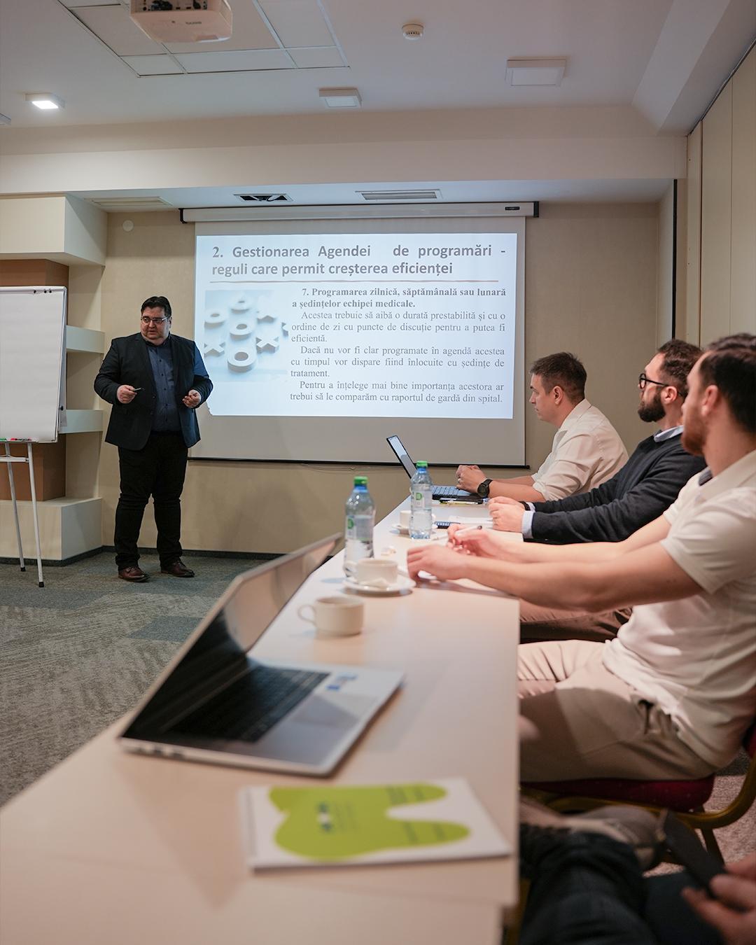 UPGRADE: Performanță și Eficiență în Managementul Dentar