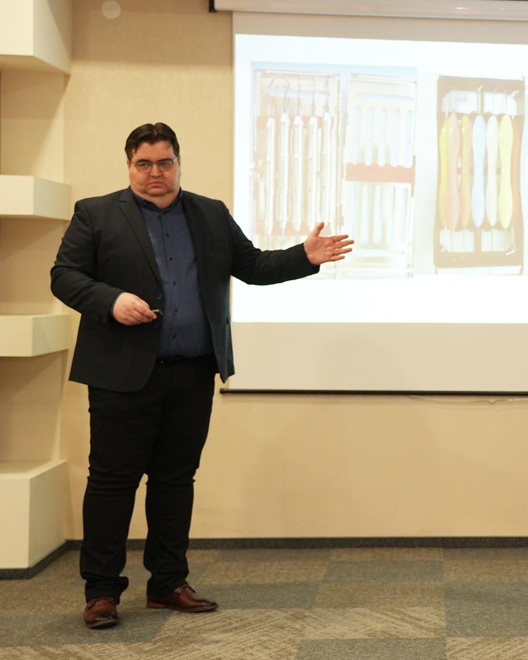 UPGRADE: Performanță și Eficiență în Managementul Dentar