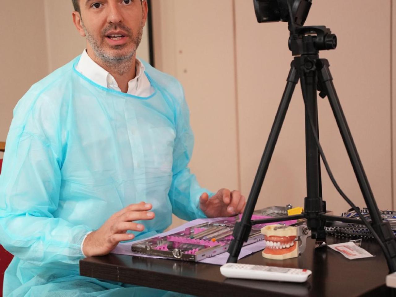 Tratamentul afecțiunilor parodontale — DSC00041.JPG