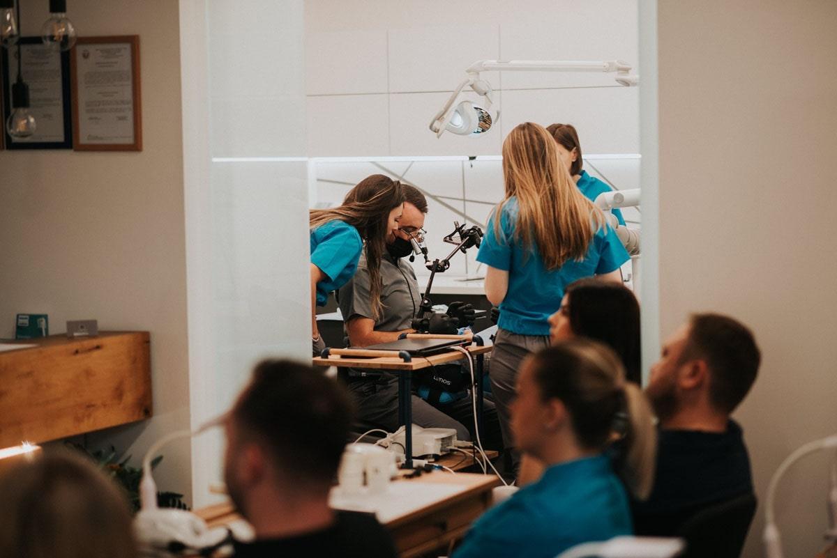 Full Circle – Reabilitare Orală Completă